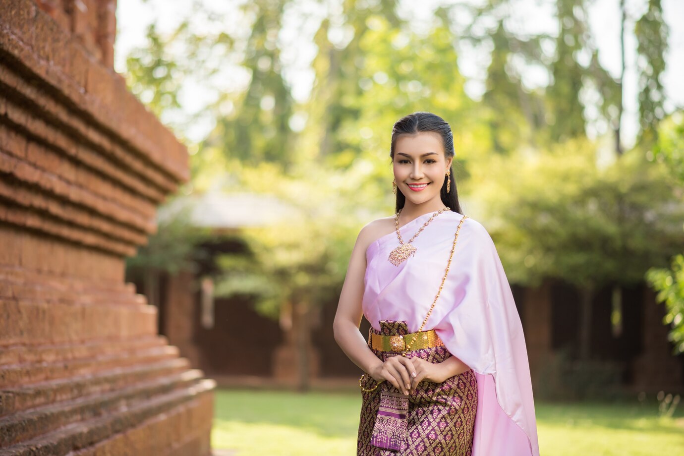 Khmer women